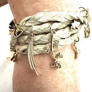 Kidada Disney Couture Princess Charms Wrap Bracelet Gold Tone‎ White Leather